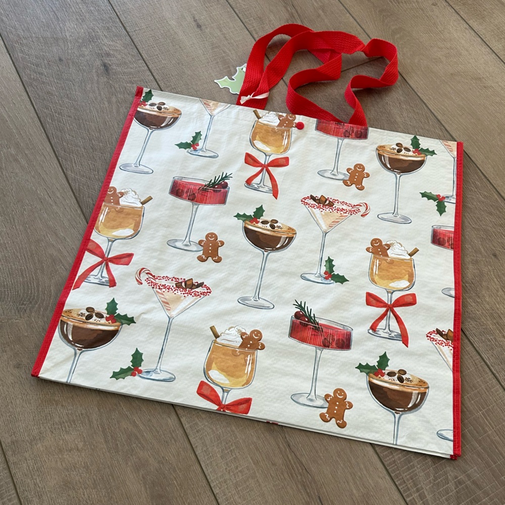 Homegoods TJMaxx Marshalls Viral Christmas Cocktail Drinks Print Tote Bag NWT